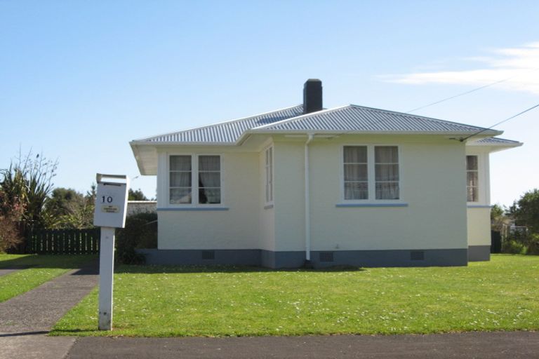 Photo of property in 10 Bideford Street, Brooklands, New Plymouth, 4310