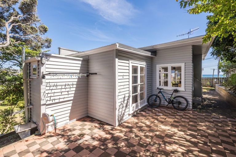 Photo of property in 10 Rosetta Road, Raumati South, Paraparaumu, 5032