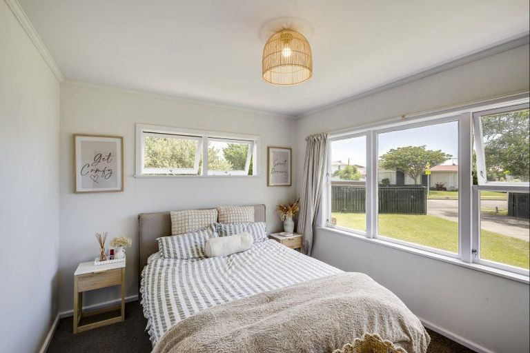 Photo of property in 38 James Foley Avenue, Pirimai, Napier, 4112