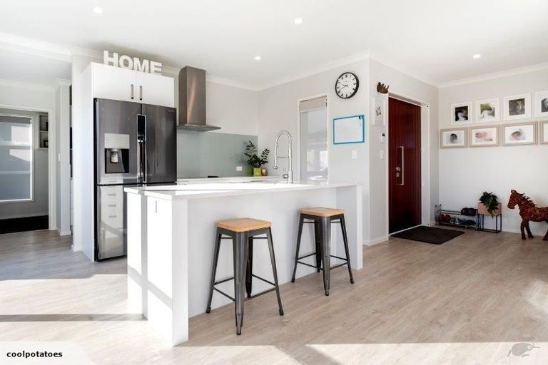 Photo of property in 4 Omapere Lane, Pyes Pa, Tauranga, 3112