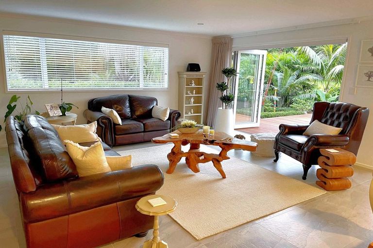 Photo of property in 21 Amsharlo Drive, Kerikeri, 0230