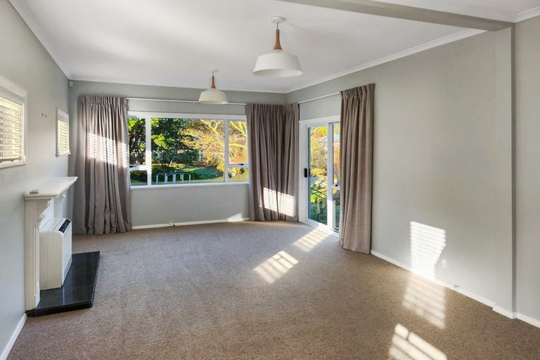 Photo of property in 25 Manuka Street, Stokes Valley, Lower Hutt, 5019