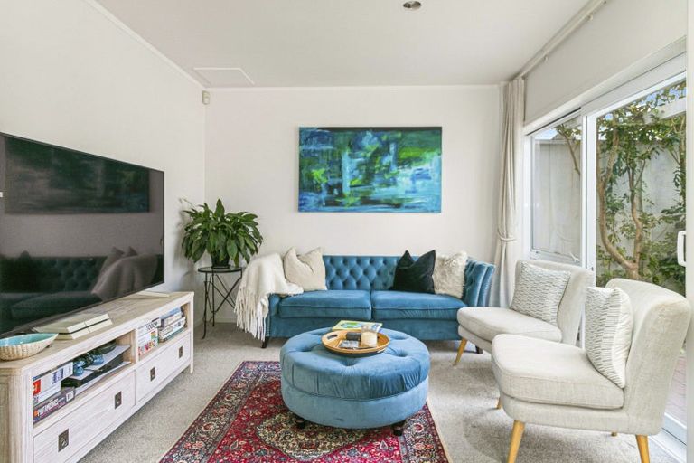 Photo of property in 1/17 Cameron Street, Takapuna, Auckland, 0622