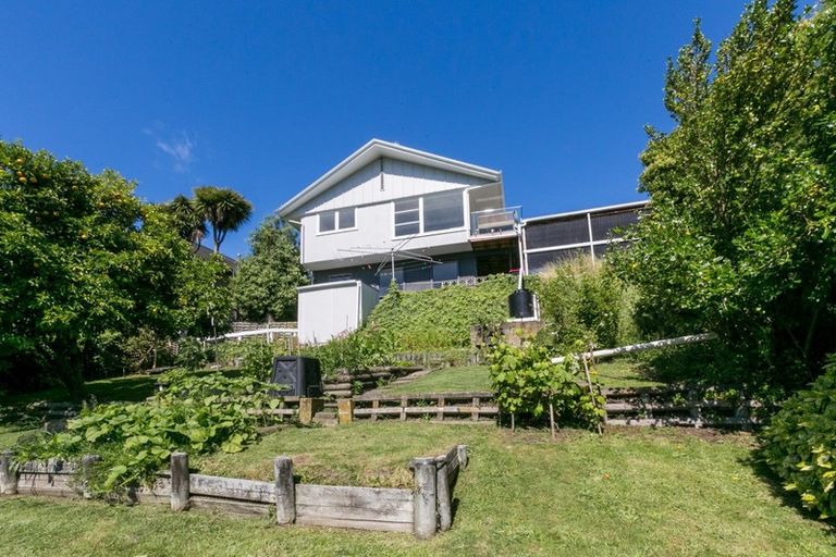 Photo of property in 6 Aotea Crescent, Havelock North, 4130