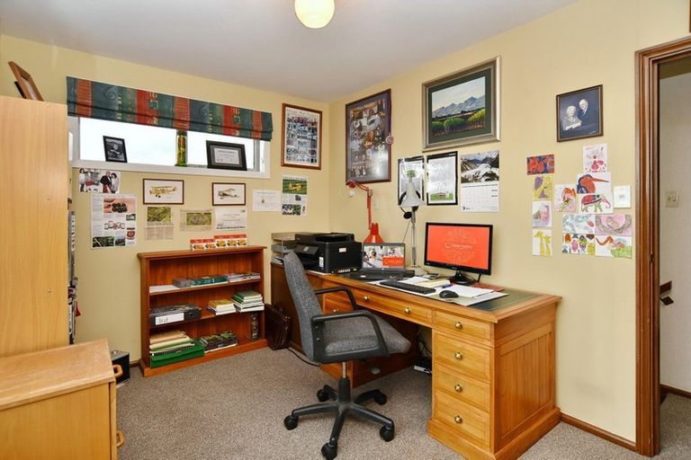 Photo of property in 85 Daniels Road, Redwood, Christchurch, 8051