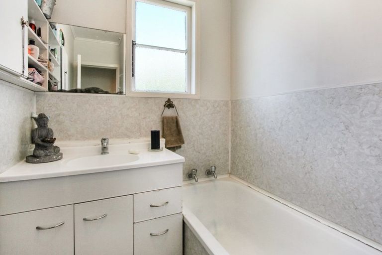 Photo of property in 14 Clinkard Avenue, Glenholme, Rotorua, 3010