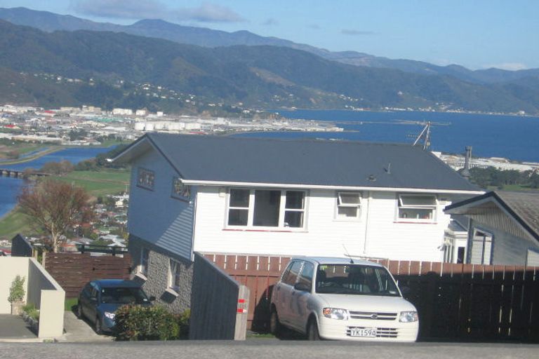 Photo of property in 16 Eastview Grove, Normandale, Lower Hutt, 5010