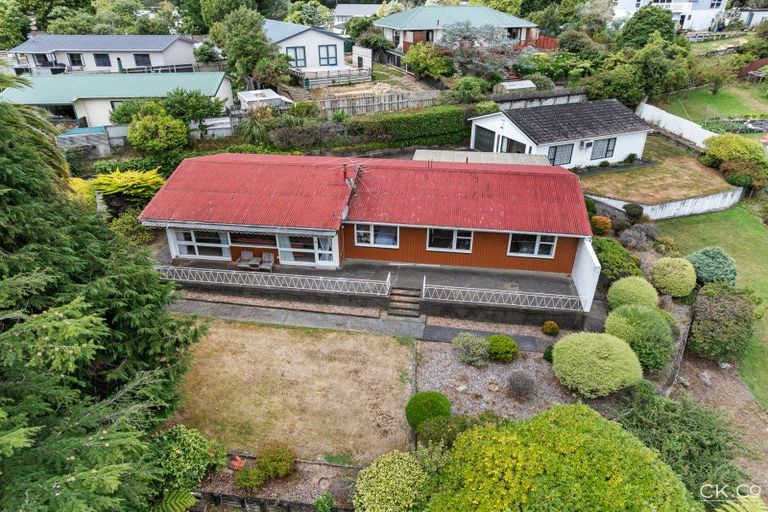 Photo of property in 42 Norana Road, Maoribank, Upper Hutt, 5018