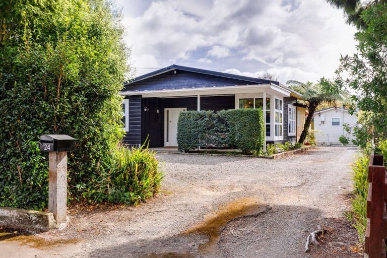 Photo of property in 24 Tararua Street, Pahiatua, 4910