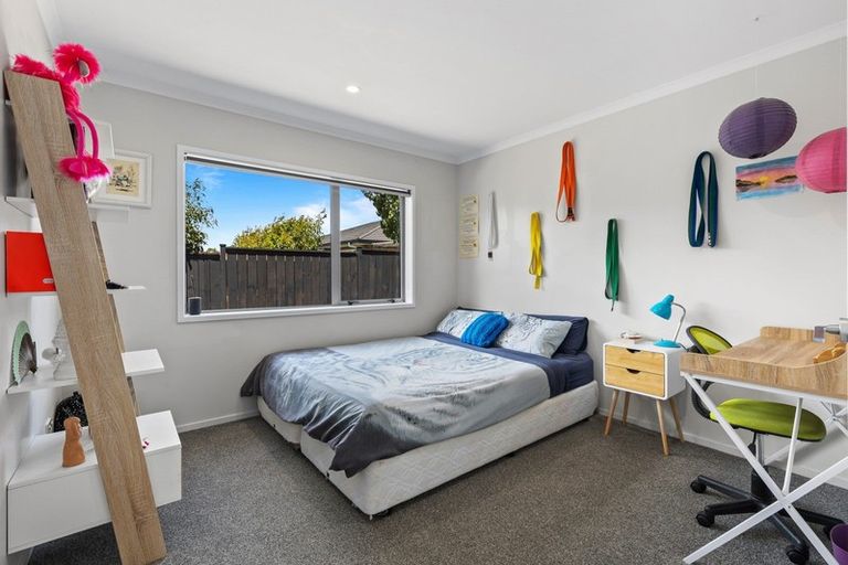 Photo of property in 14 Malbec Place, Huapai, Kumeu, 0810