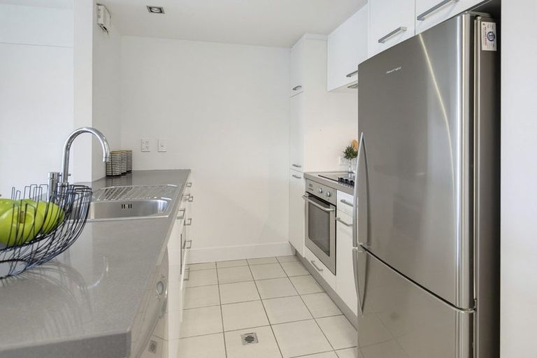 Photo of property in The Capital, 17/370 Oriental Parade, Oriental Bay, Wellington, 6011