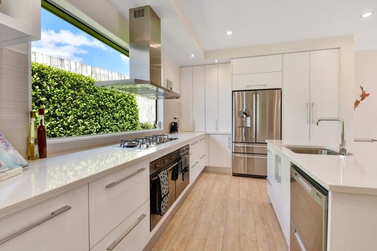 Photo of property in 225 Millwater Parkway, Silverdale, 0932