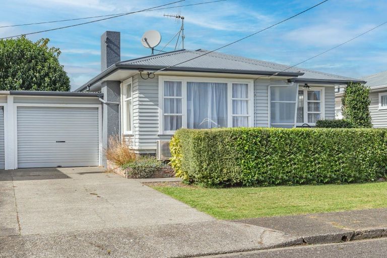 Photo of property in 6 Chester Street, Levin, 5510