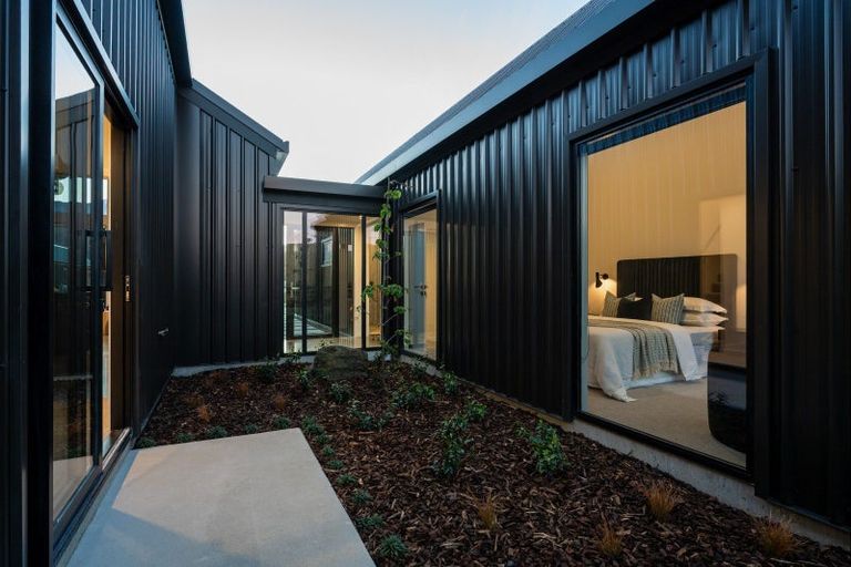 Photo of property in 18 Mason Street, Wanaka, 9305