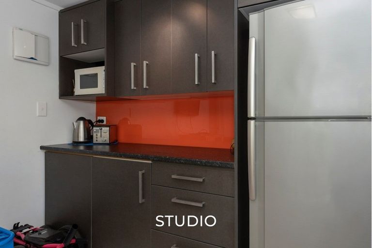 Photo of property in 16 Tainui Street, Frankton, Hamilton, 3204