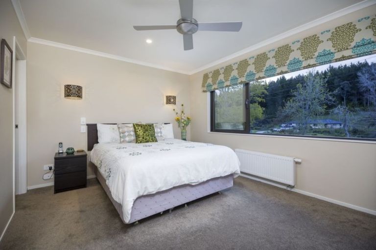 Photo of property in 26 Wautaiti Drive, Riverhead, 0820