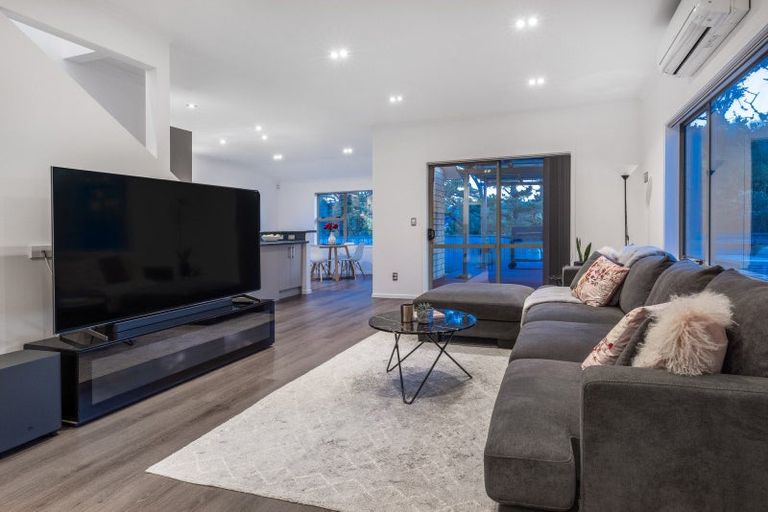 Photo of property in 17 Tasman Close, Aotea, Porirua, 5024