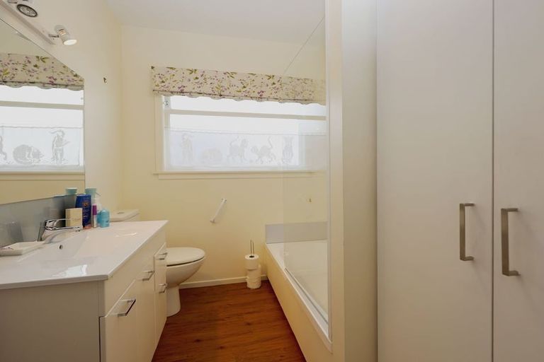 Photo of property in 17 Hull Street, South Hill, Oamaru, 9400