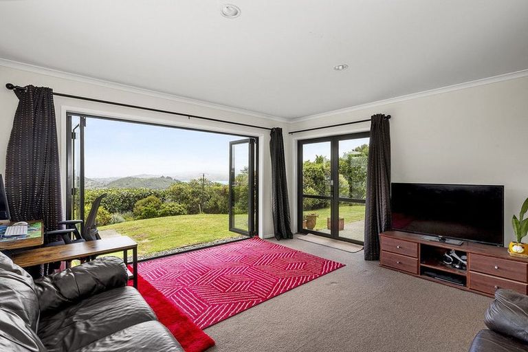 Photo of property in 24 Ships Cove, Whitby, Porirua, 5024