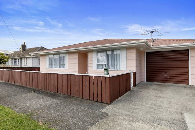 Photo of property in 50a Fisk Street, Naenae, Lower Hutt, 5011