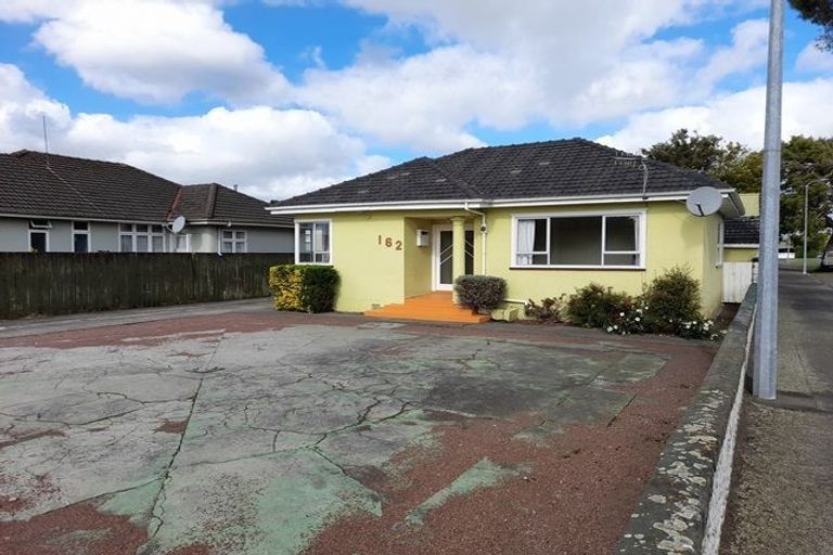 Photo of property in 162 Ferguson Street, West End, Palmerston North, 4412