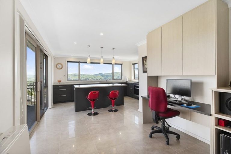 Photo of property in 12 Pacific View, Whitby, Porirua, 5024