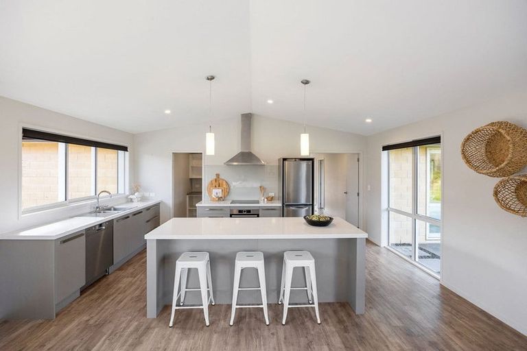 Photo of property in 29 Jarrett Terrace, Leamington, Cambridge, 3432