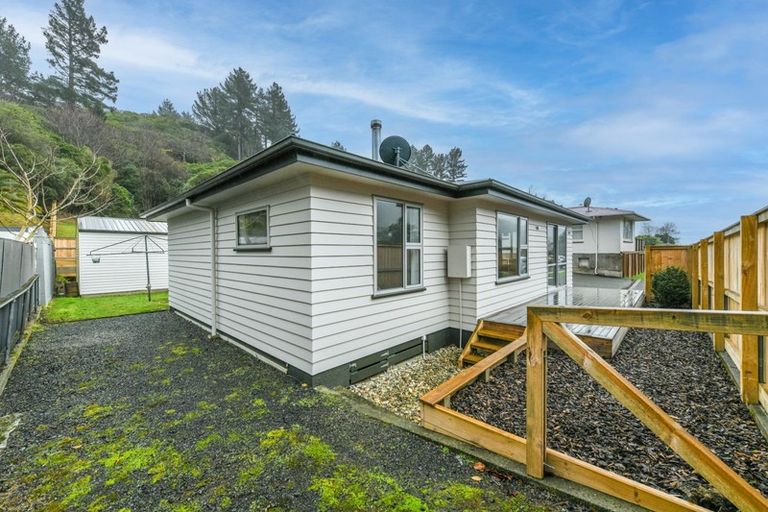 Photo of property in 53 Wairau Road, Picton, 7220