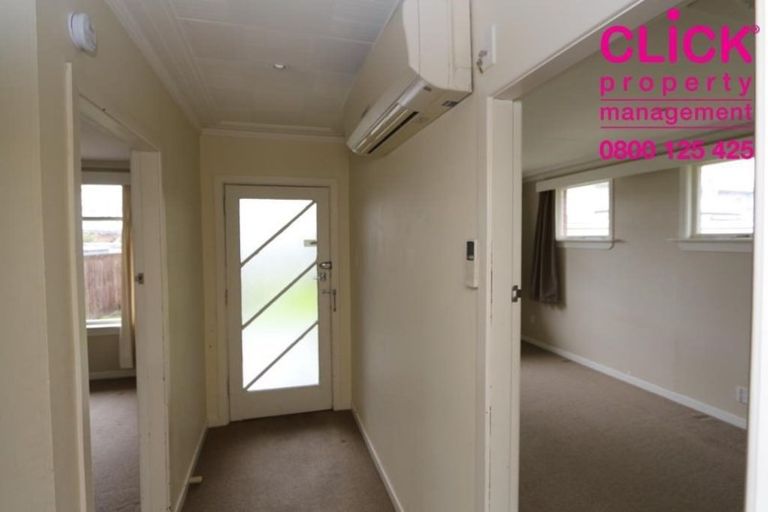 Photo of property in 44a Hargest Crescent, Saint Kilda, Dunedin, 9012