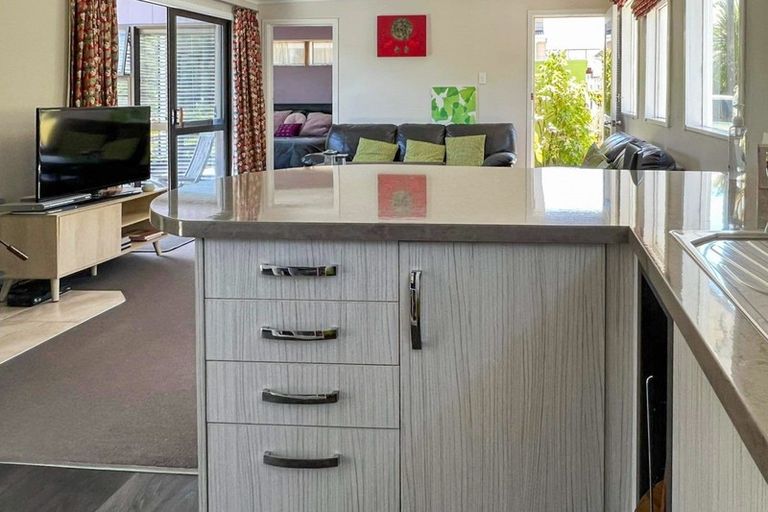 Photo of property in 143a Waikawa Road, Picton, 7220