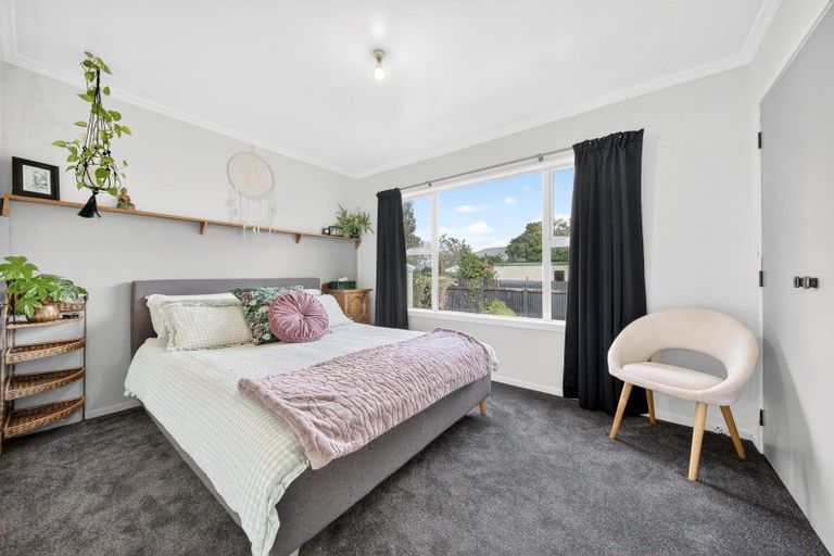 Photo of property in 19 Hardie Grove, Featherston, 5710