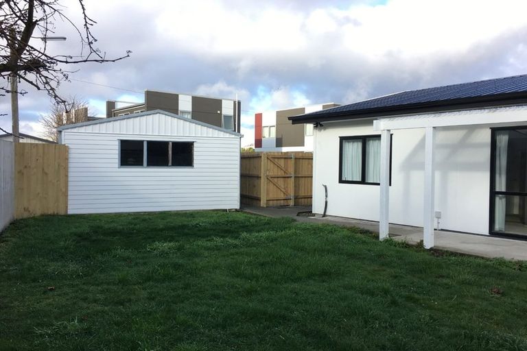Photo of property in 2/141 Peverel Street, Riccarton, Christchurch, 8041
