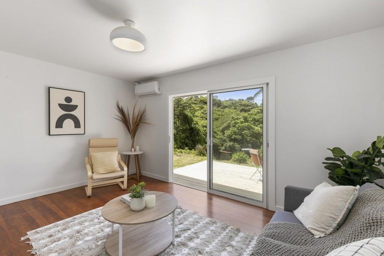 Photo of property in 138 Miromiro Road, Normandale, Lower Hutt, 5010