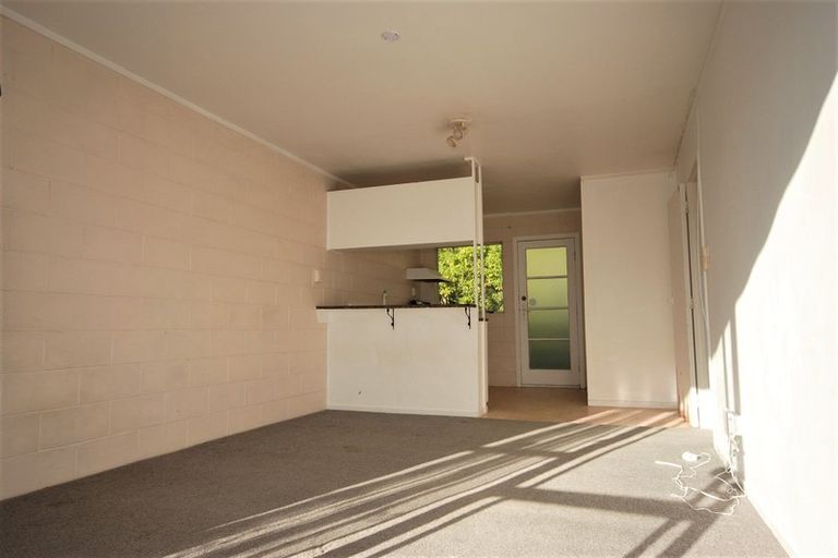Photo of property in 8/19a Verbena Road, Birkdale, Auckland, 0626