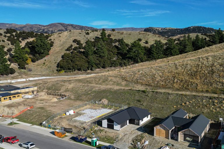 Photo of property in 40 Atkins Road, Luggate, Wanaka, 9382