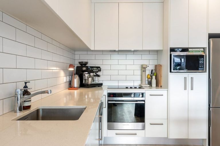 Photo of property in 201/2b Matatiki Street, Northcote, Auckland, 0627