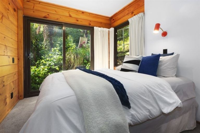 Photo of property in 88 Motuhara Road, Plimmerton, Porirua, 5026