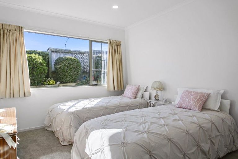 Photo of property in 26 Lakeridge Close, Rangatira Park, Taupo, 3330