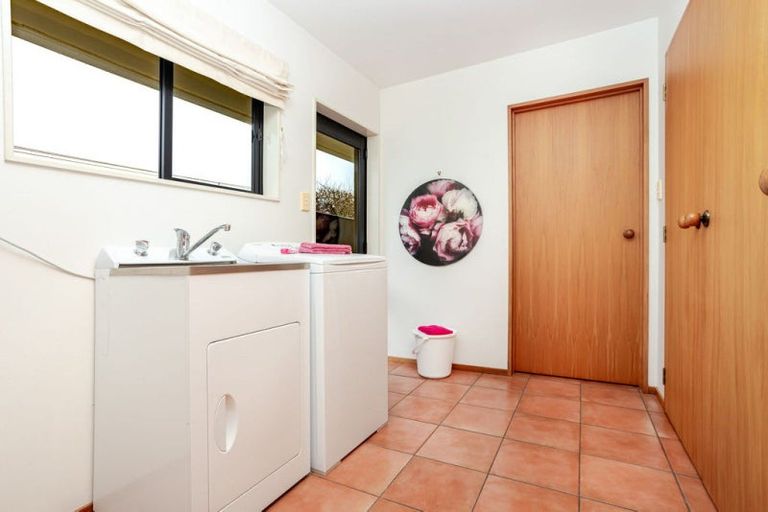 Photo of property in 9 Smith Street, Dannevirke, 4930