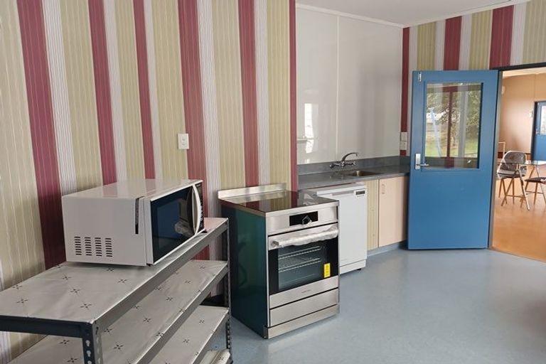 Photo of property in 51 Parnell Heights Drive, Kelvin Grove, Palmerston North, 4414