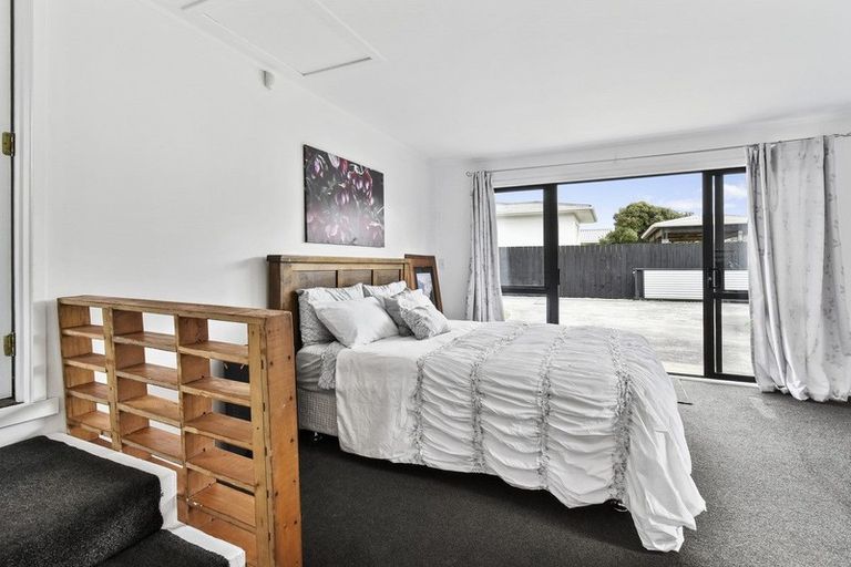 Photo of property in 16a Takanini School Road, Takanini, 2112