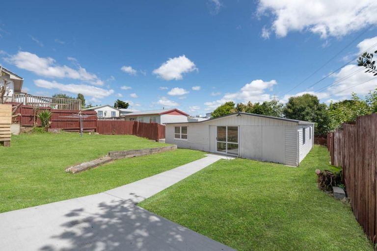 Photo of property in 27 Takanini Road, Takanini, 2112