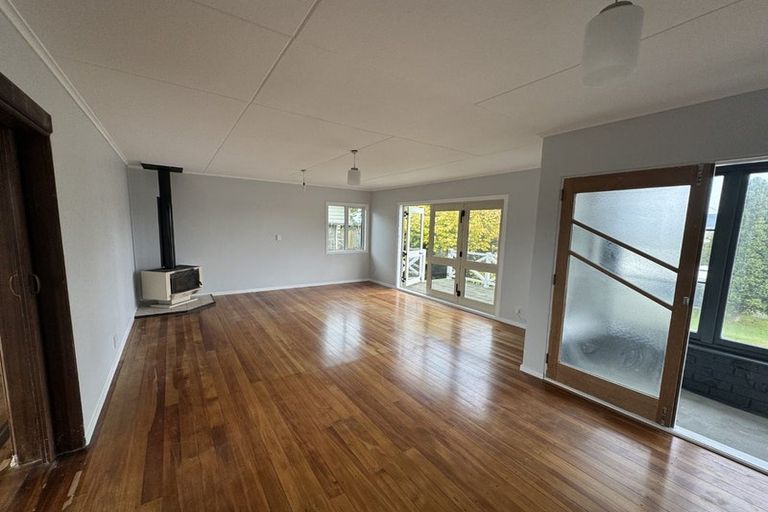 Photo of property in 12 Kahu Road, Otaihanga, Paraparaumu, 5036