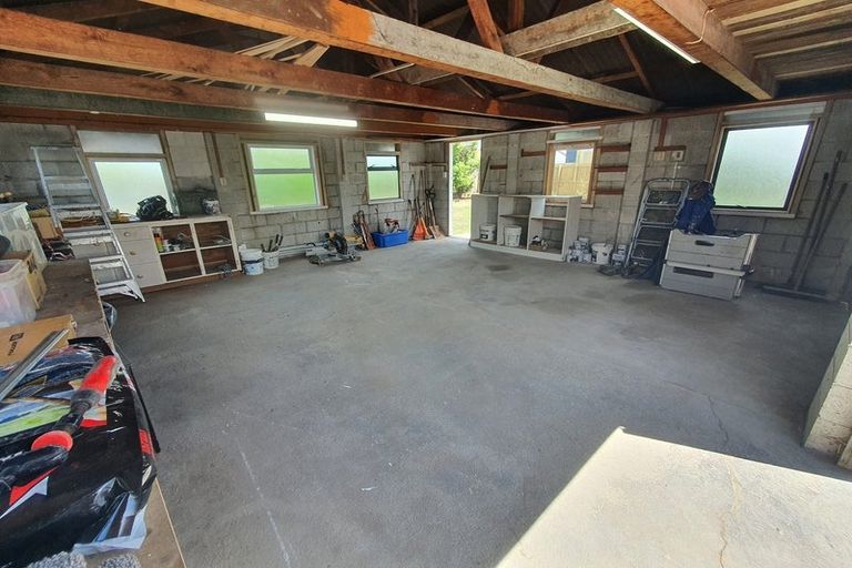 Photo of property in 12 Lambeth Crescent, Northcote, Christchurch, 8052