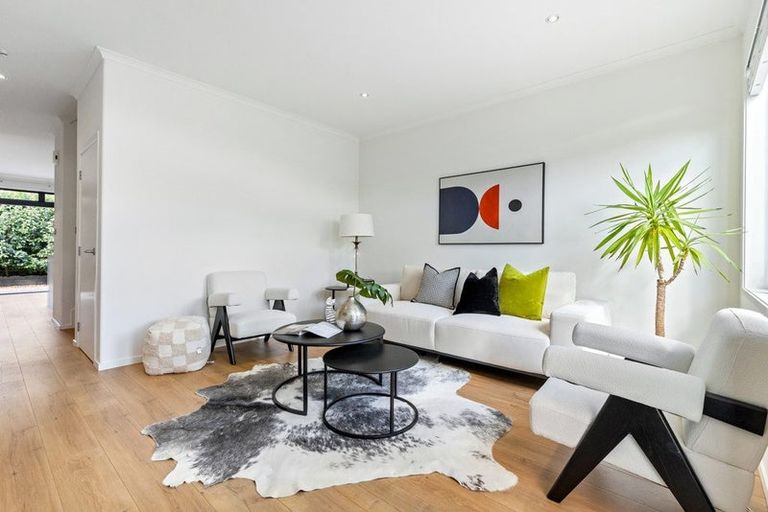 Photo of property in 33 Wallace Road, Hobsonville, Auckland, 0616