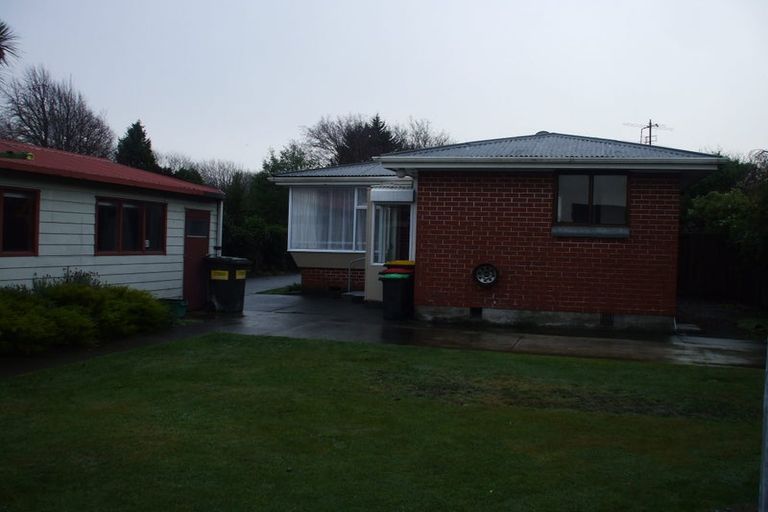 Photo of property in 4 Haynes Avenue, Upper Riccarton, Christchurch, 8041