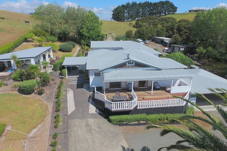 Photo of property in 3221 Kaipara Coast Highway, Glorit, Warkworth, 0984