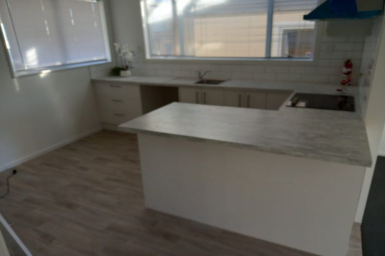 Photo of property in 2/49 Rutherford Street, Woolston, Christchurch, 8023