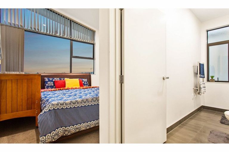 Photo of property in 53 Battalion Drive, Papakura, 2110