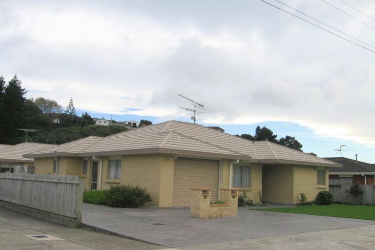Photo of property in 75a Oxford Street, Tawa, Wellington, 5028